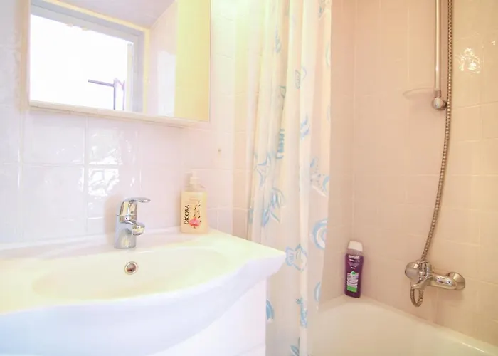 Muralla Roja 0507 * Calp